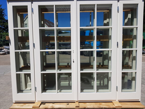 Openslaande deuren bxh 280cm x 220cm met 6×4 ruitverdeling